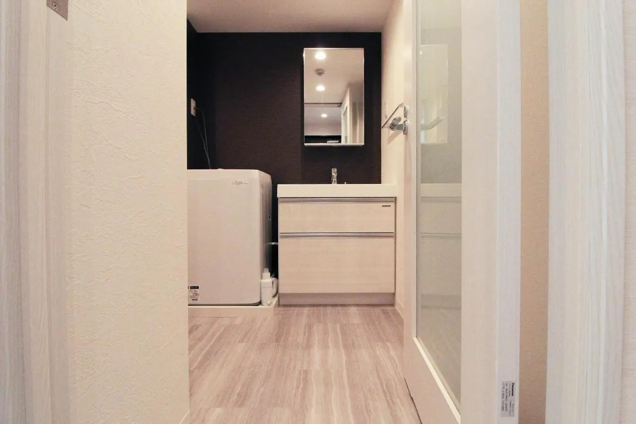 M-1 Tokyo Nakarokugo Apartment