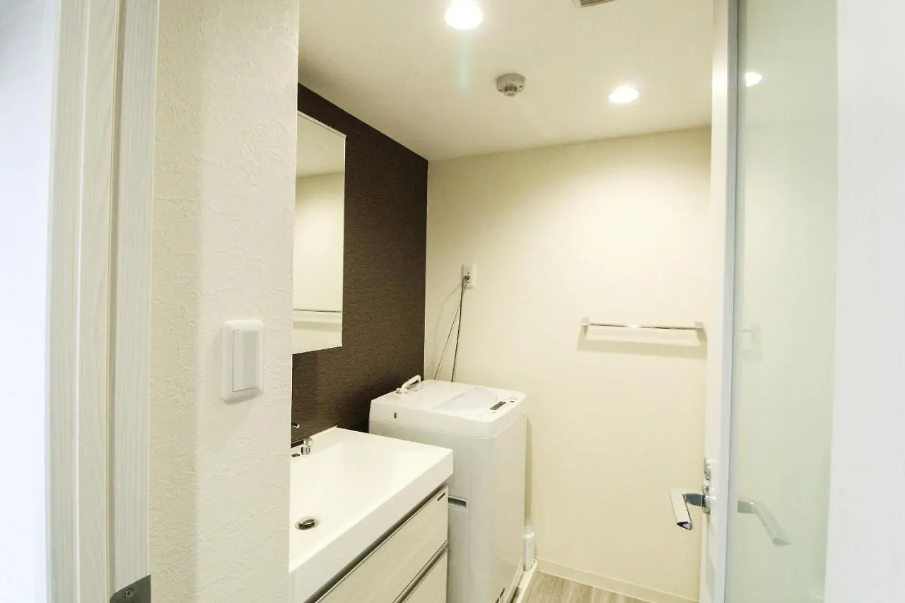 M-1 Tokyo Nakarokugo Apartment