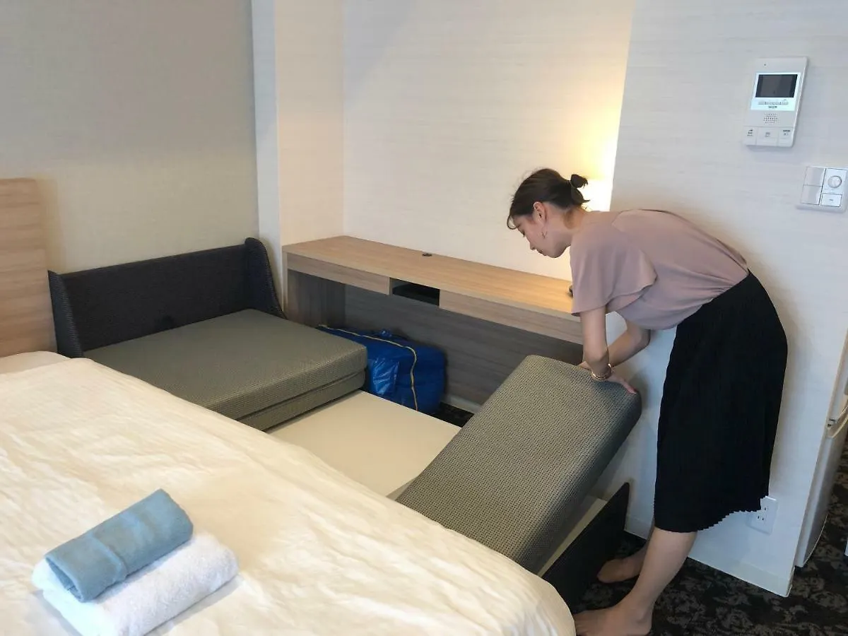 M-1 Tokyo Nakarokugo Apartment